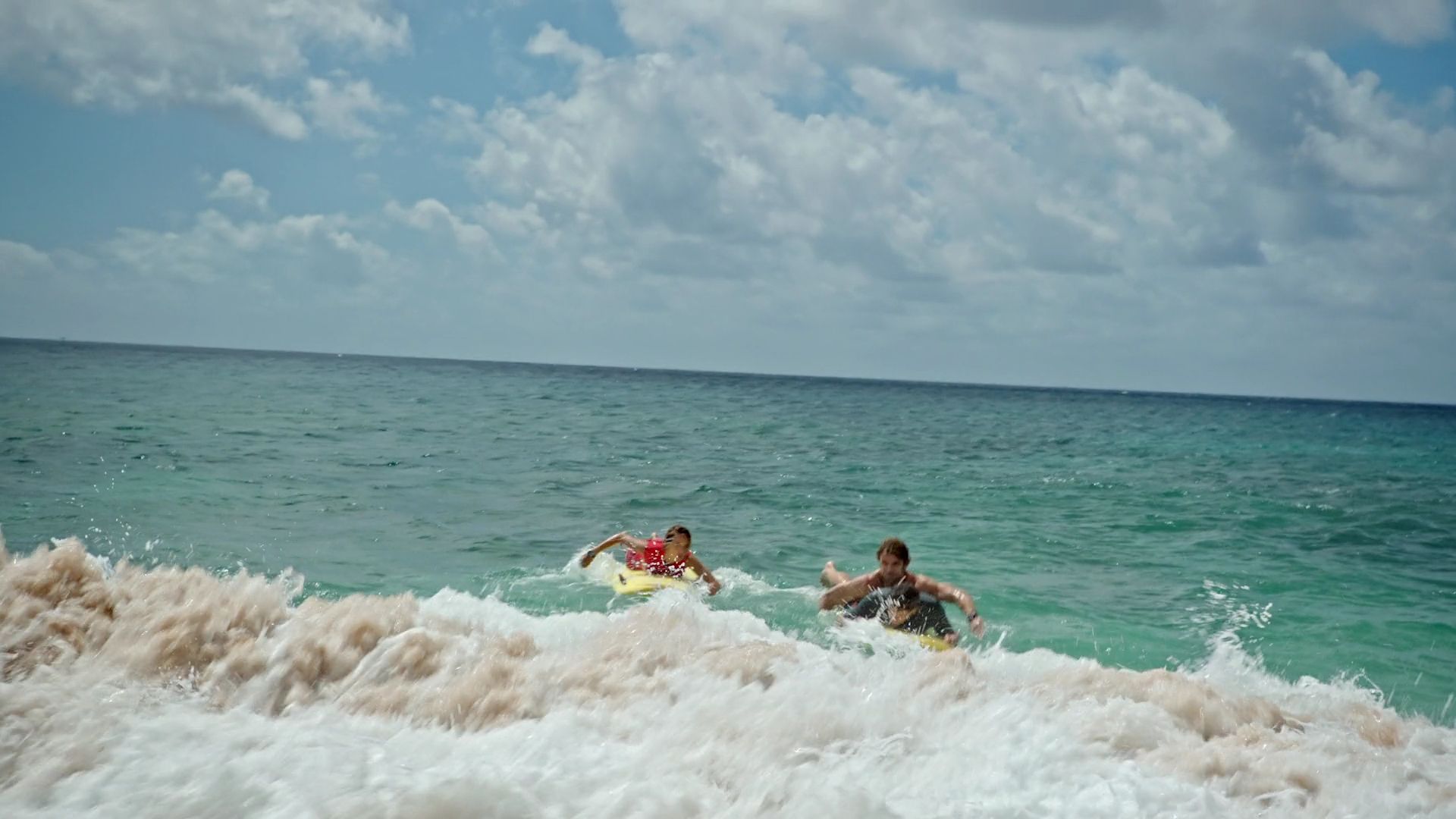 RescueHiSurfS01E17-198.jpg