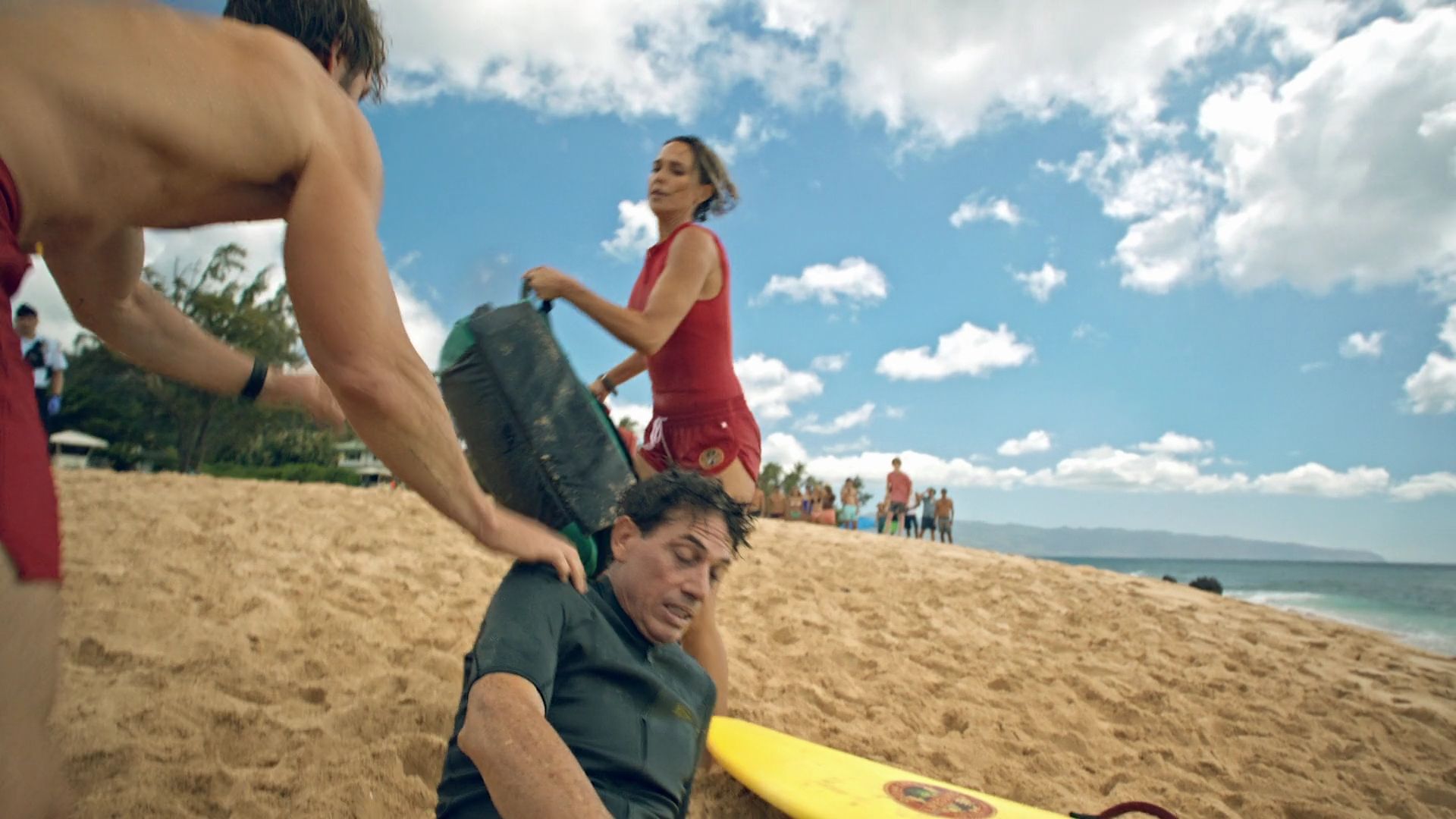 RescueHiSurfS01E17-211.jpg