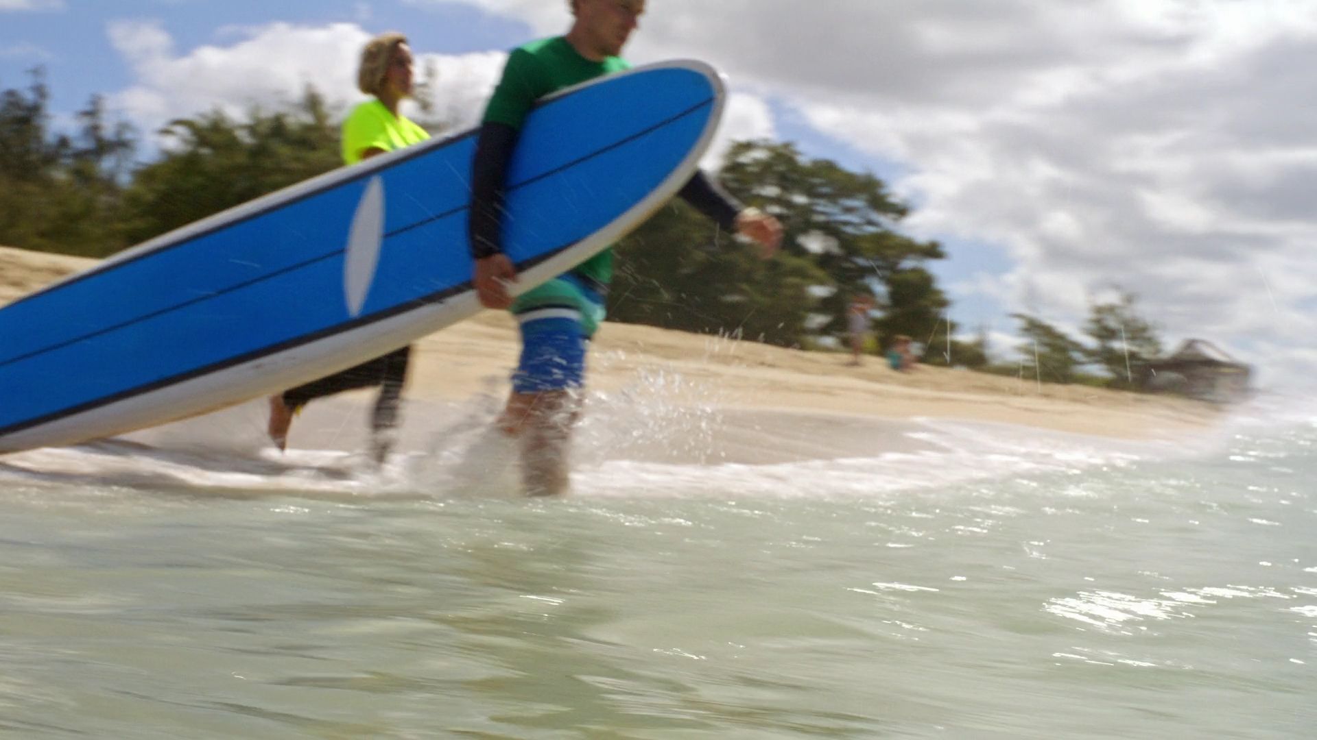 RescueHi-Surf-S01E18-218.jpg
