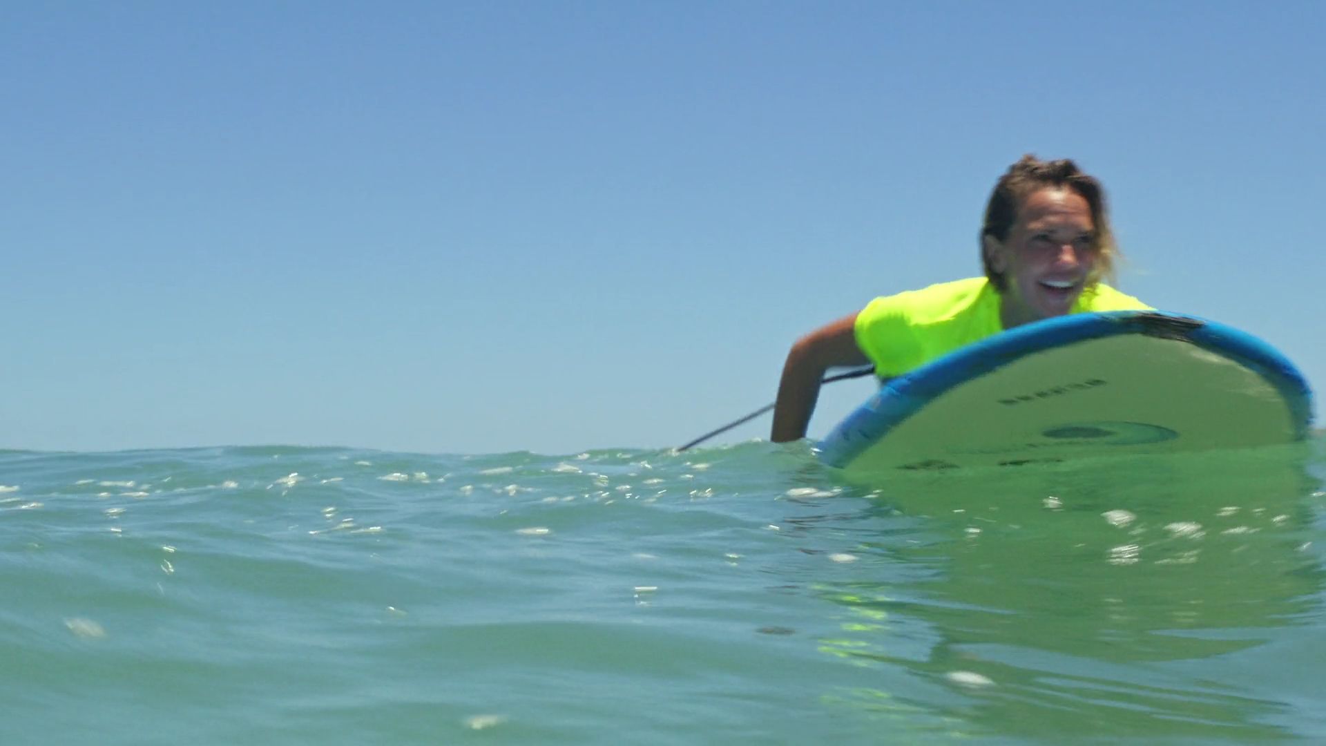 RescueHi-Surf-S01E18-270.jpg