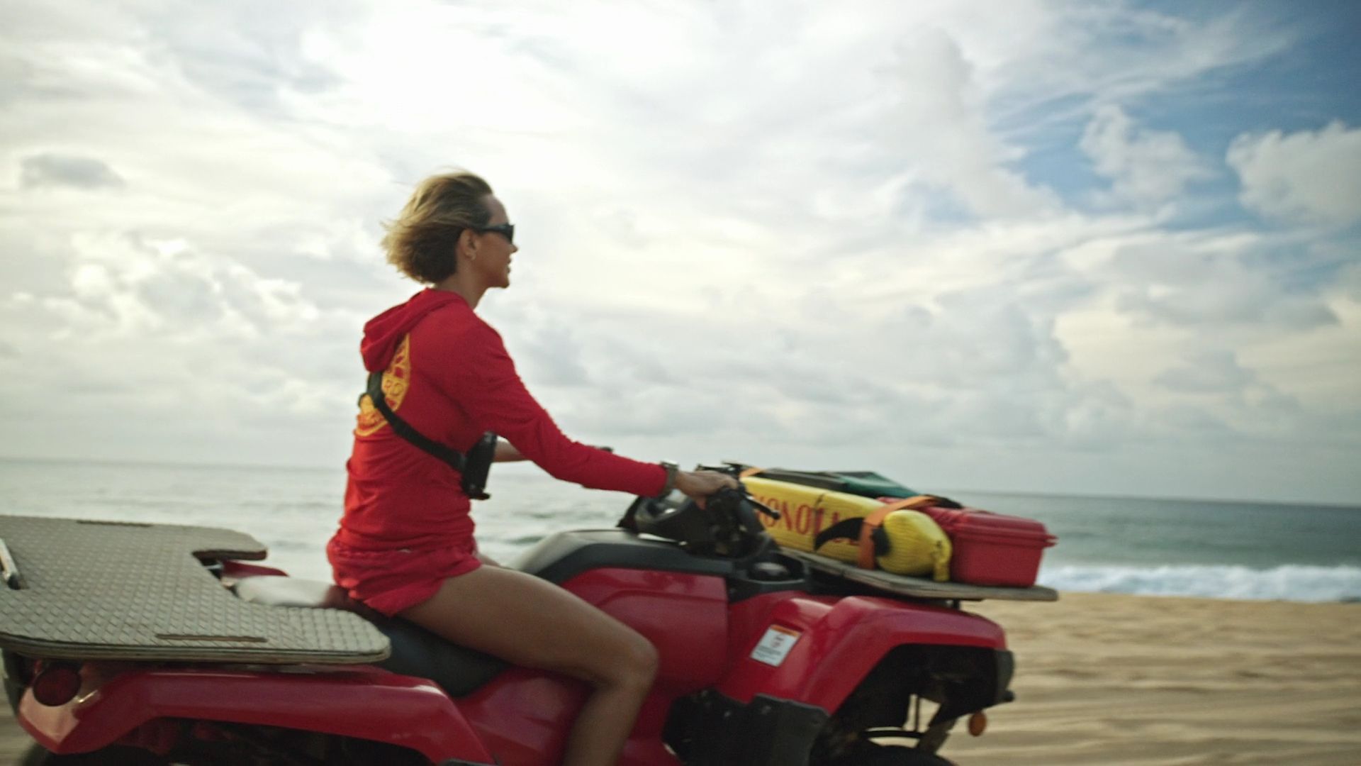 RescueHi-Surf-S01E19-129.jpg