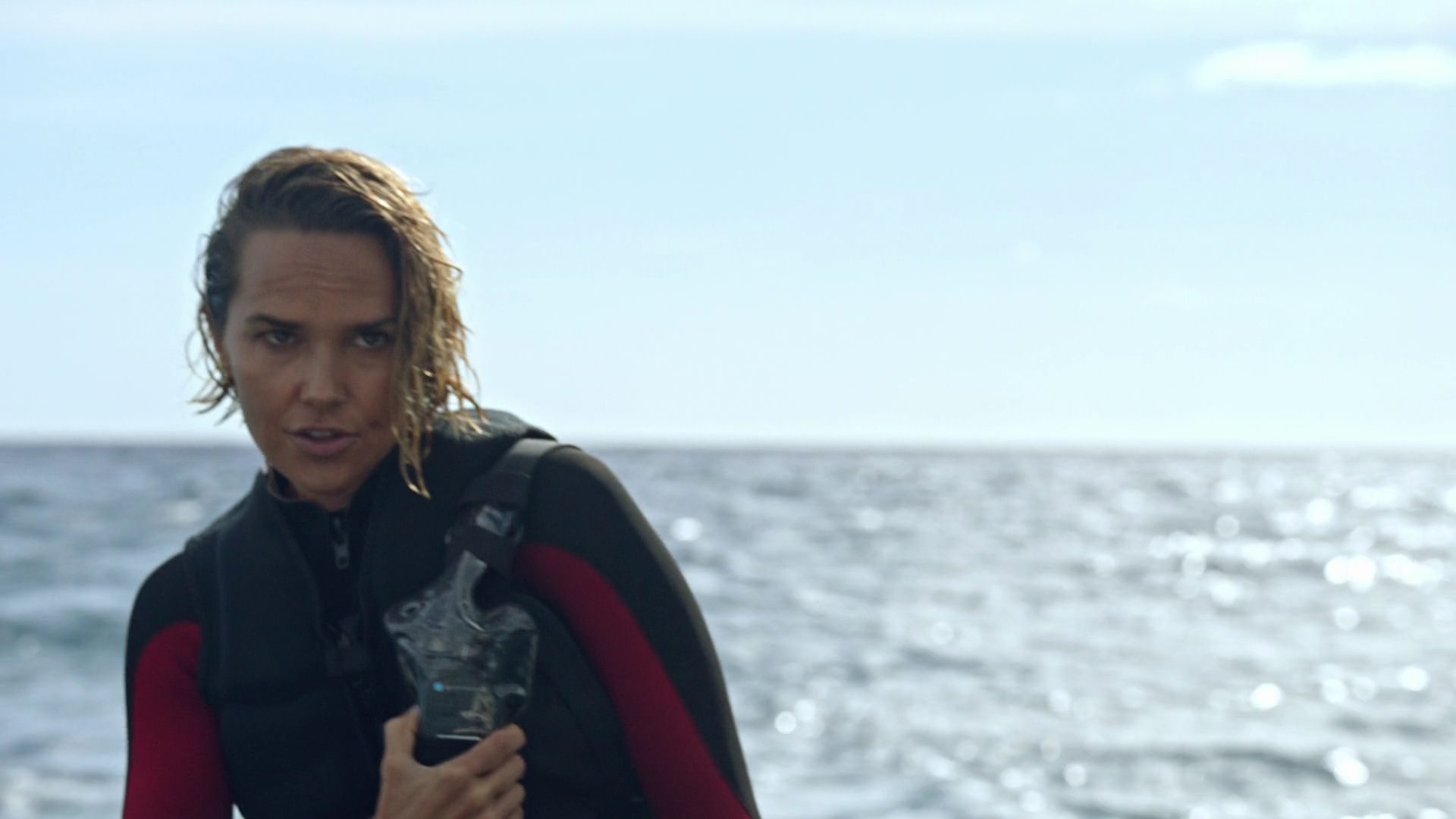 RescueHi-Surf-S01E19-230.jpg