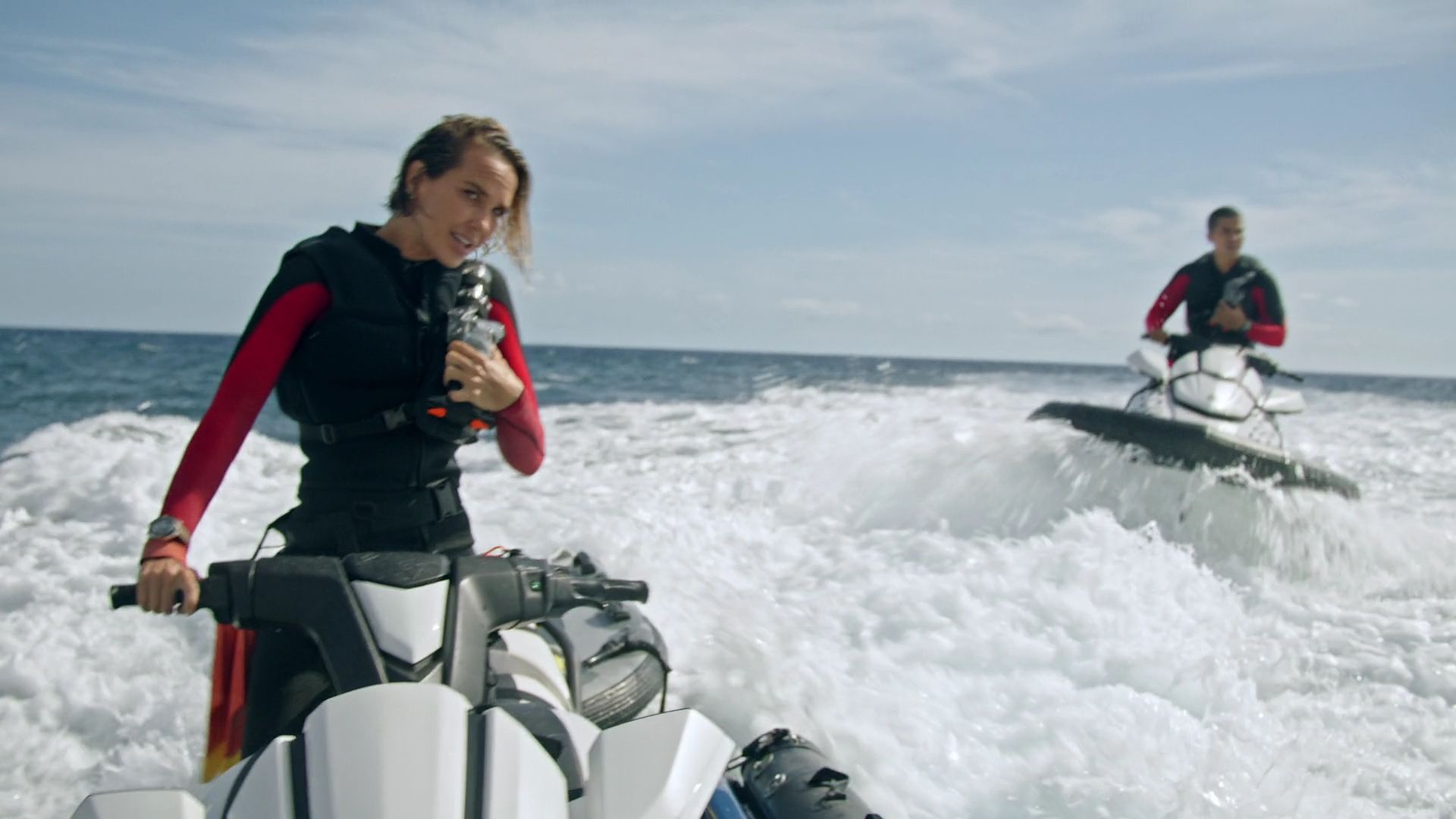 RescueHi-Surf-S01E19-243.jpg