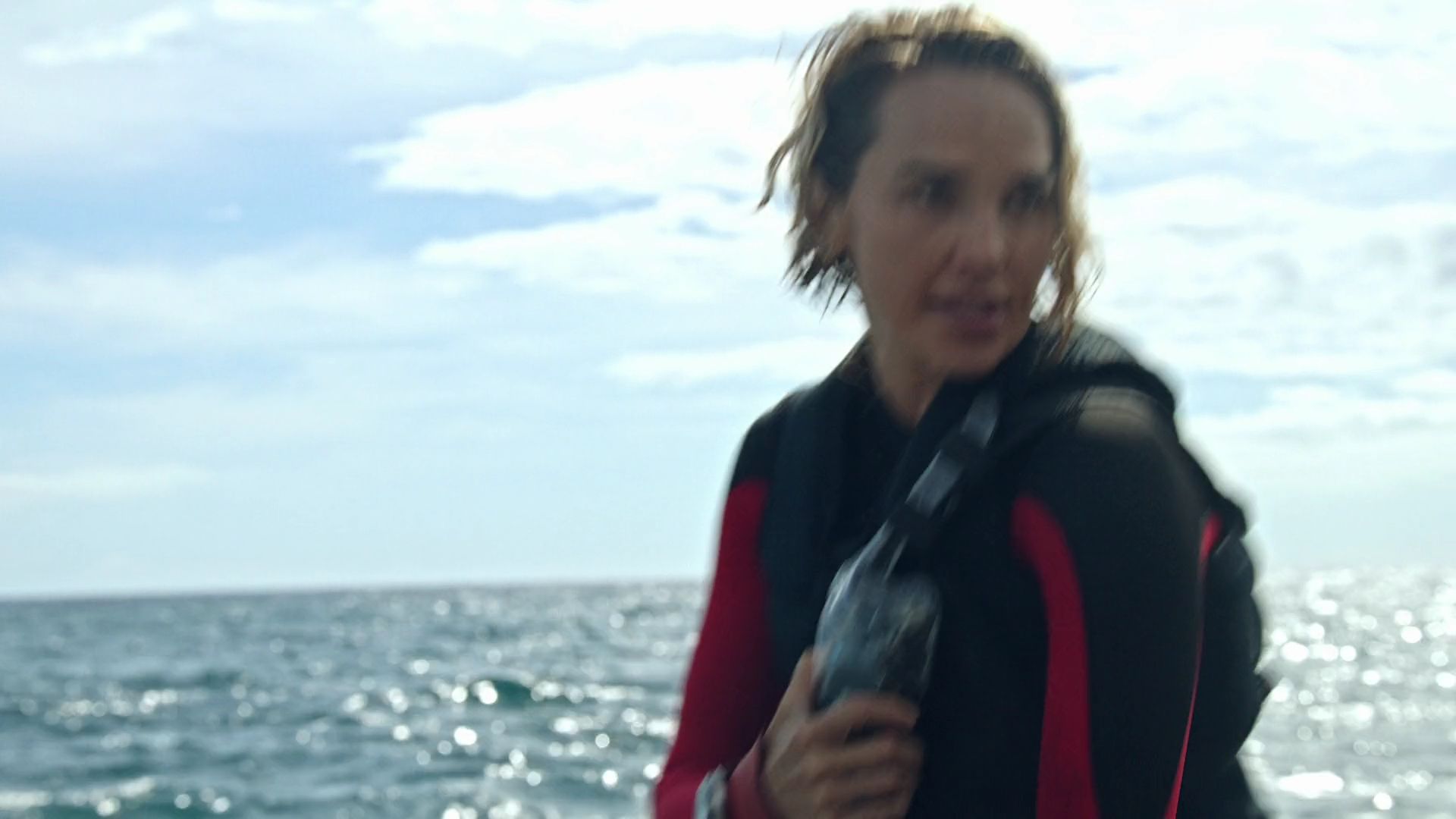 RescueHi-Surf-S01E19-260.jpg