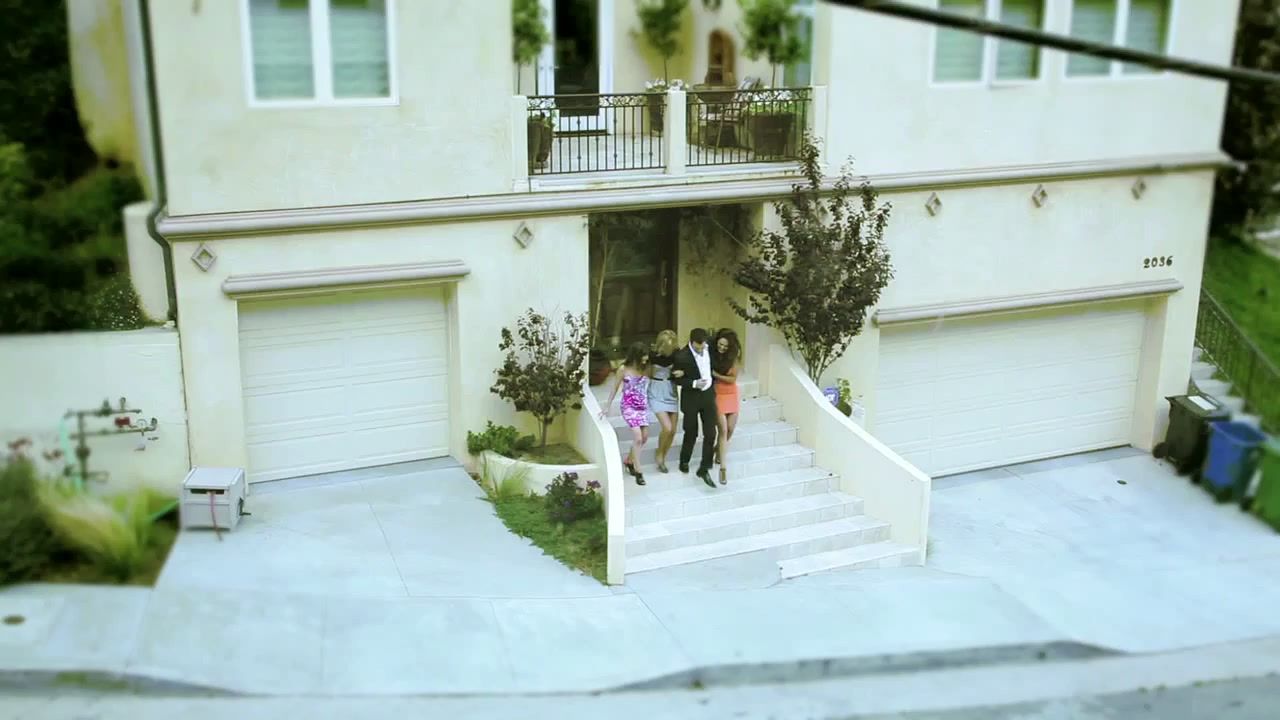 FunnyorDie-Limited_001.jpg