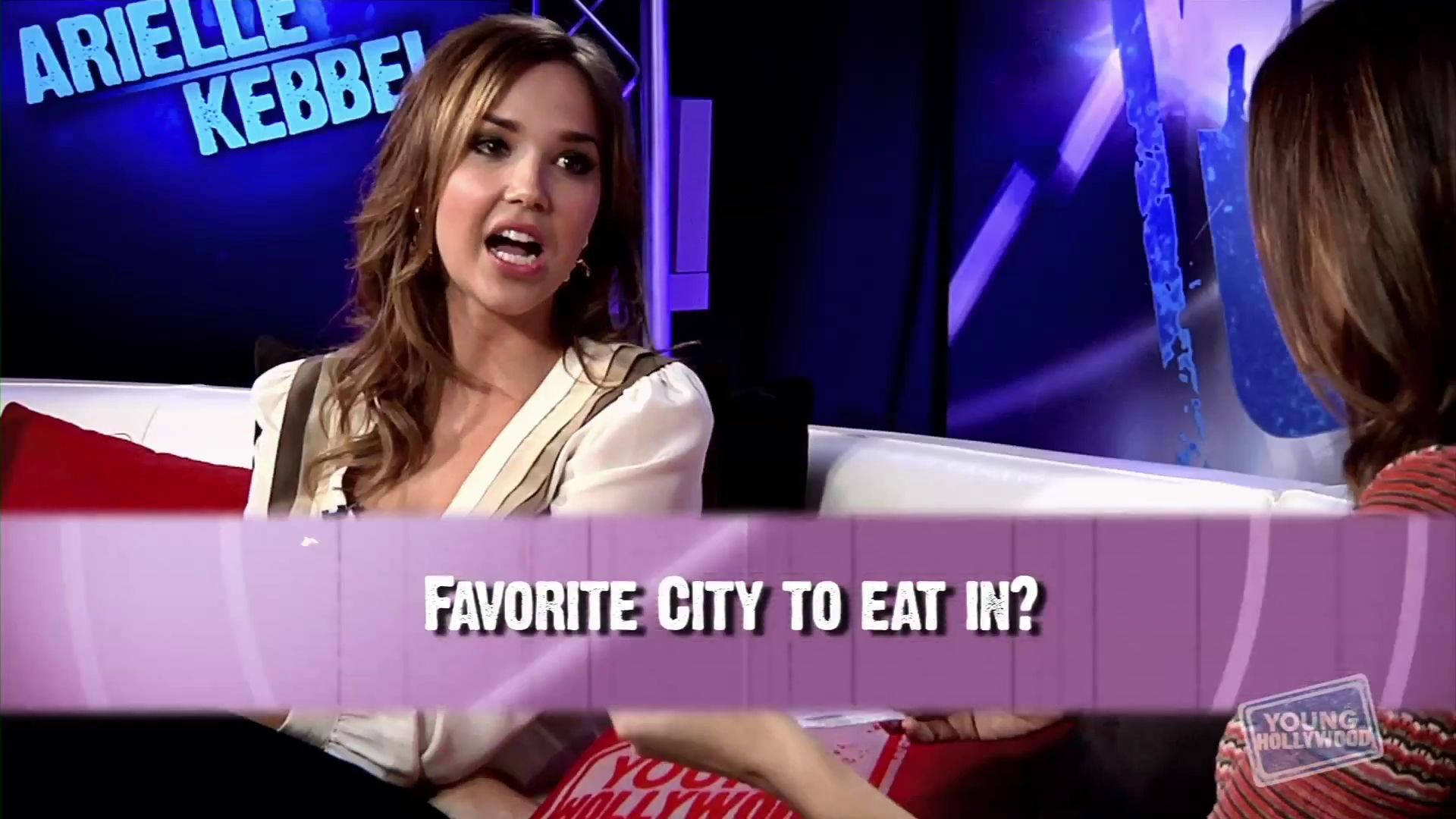 YoungHollywood-11-29-2012_249.jpg